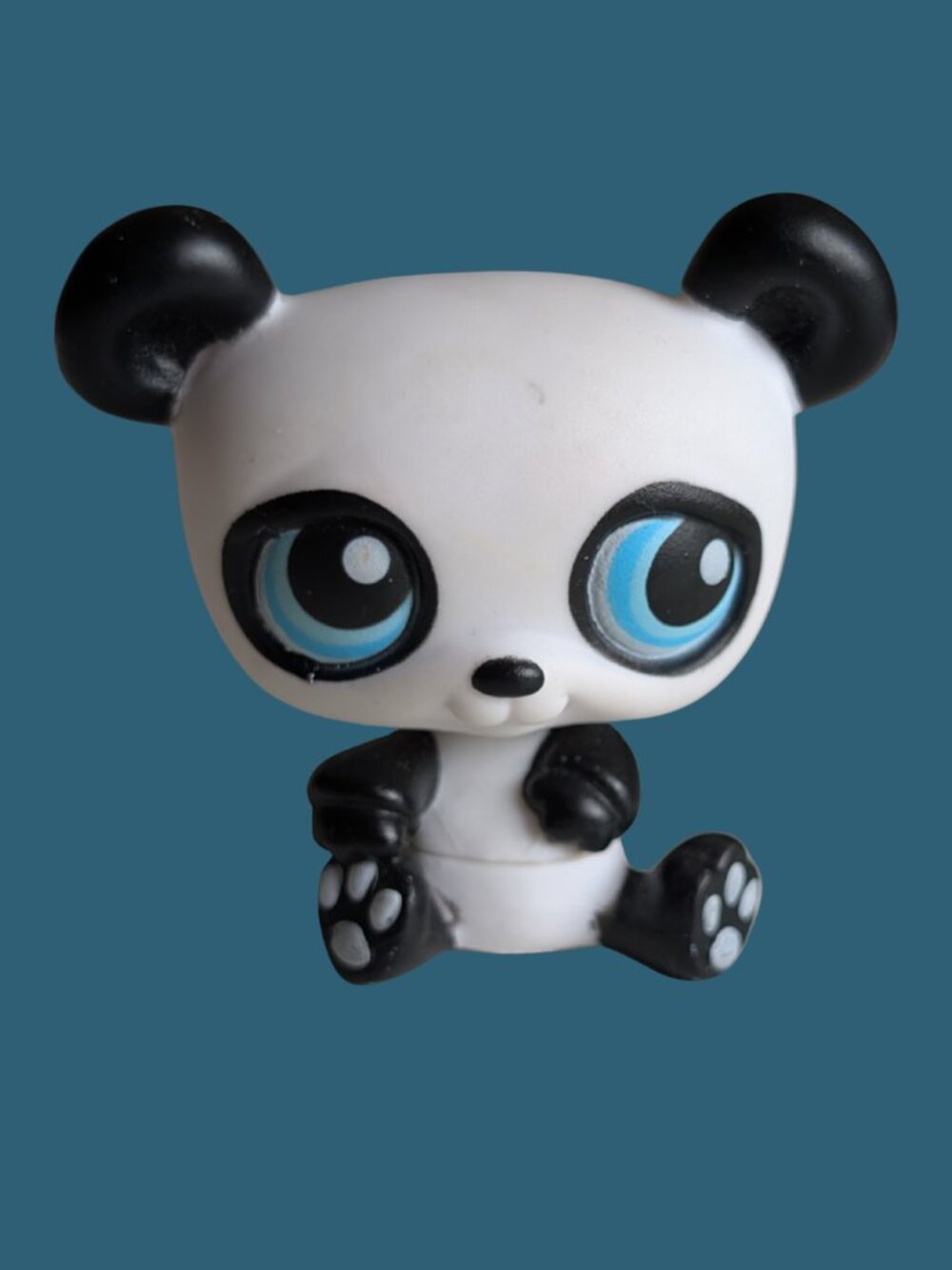 Littlest Pet Shop G2 Panda Bear Blue Eyes #90